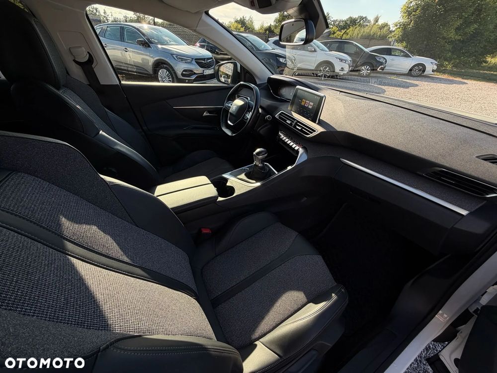 Peugeot 3008 BlueHDi 130 Stop & Start Allure - 24