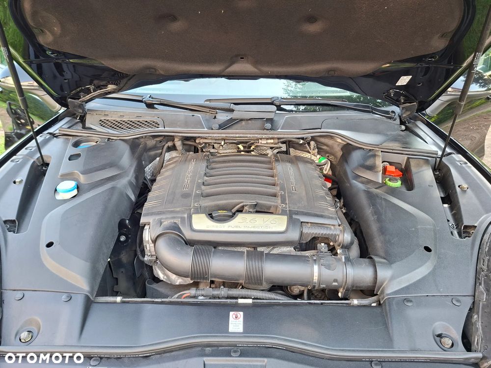 Porsche Cayenne - 15