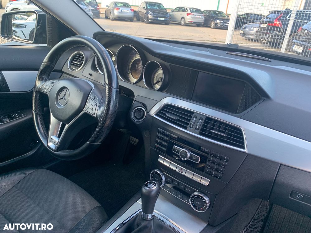 Mercedes-Benz C 220 d Coupe AMG Line - 18