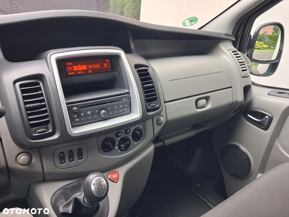 Opel Vivaro L2H1 2.9t Essentia - 8