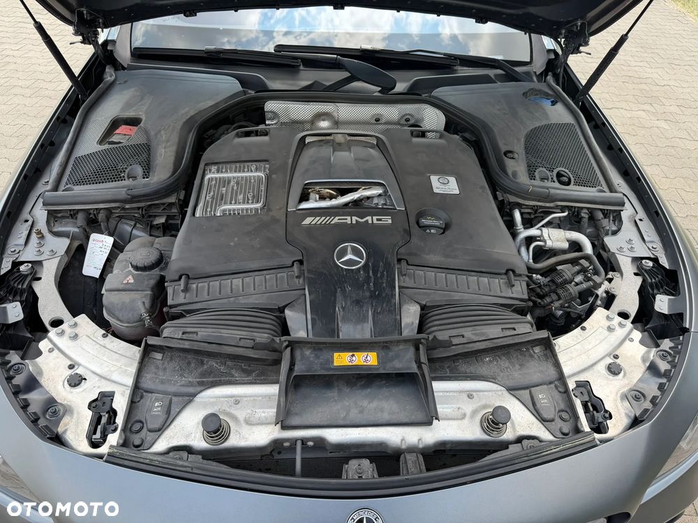 Mercedes-Benz Klasa E AMG 63 S 4Matic+ AMG Speedshift MCT-9G - 34