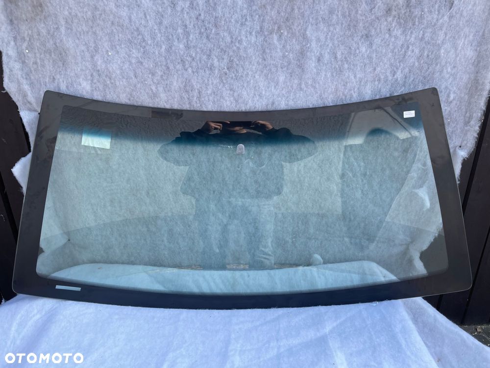 dodge pickup 2d szyba przednia nowa po 2000- - 3