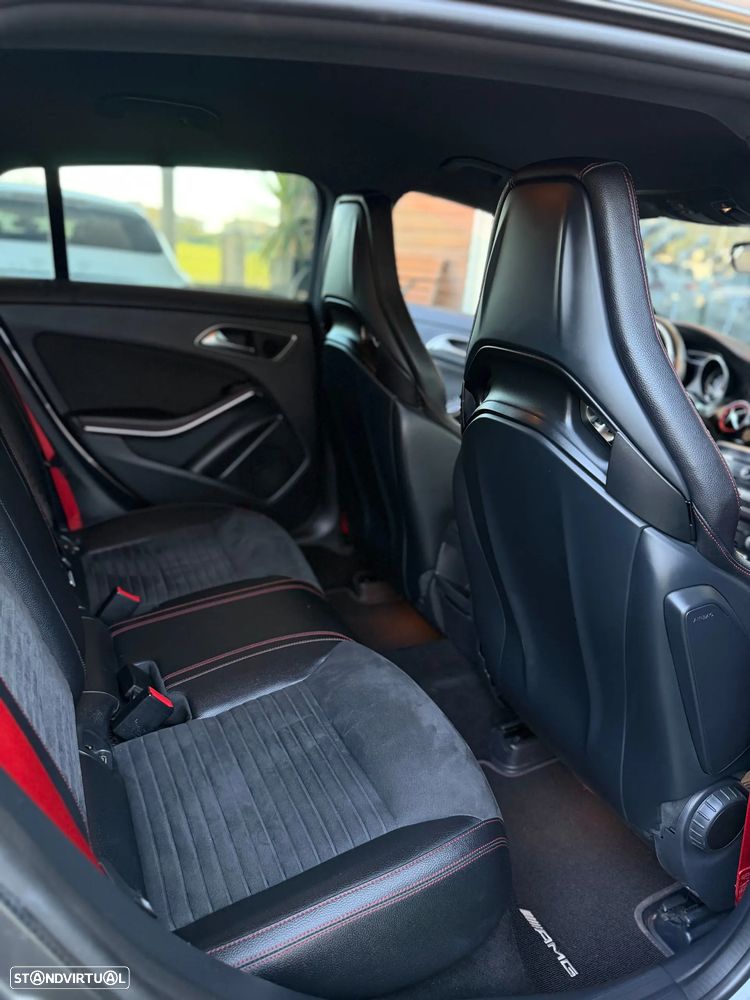 Mercedes-Benz CLA 45 AMG 4Matic 7G-DCT - 25