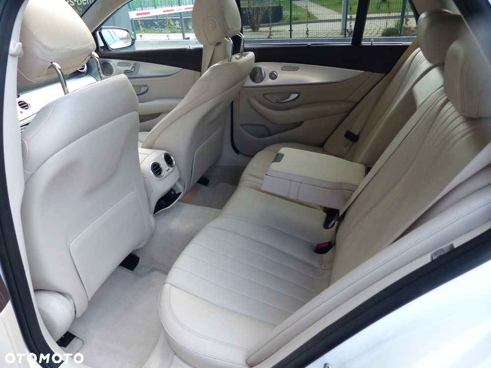 Mercedes-Benz Klasa E 350 d 4-Matic All-Terrain - 17