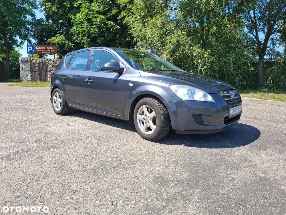 Kia Ceed 1.4 Comfort - 4