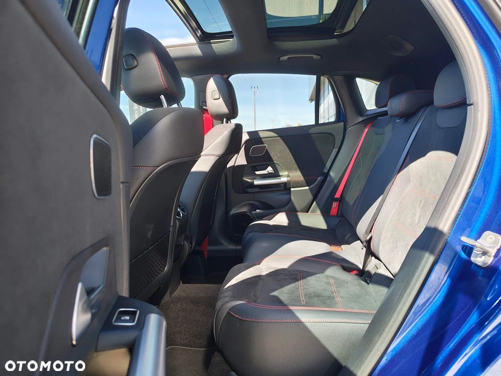 Mercedes-Benz GLA AMG 35 mHEV 4-Matic 8G-DCT - 10