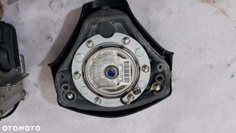 Kierownica Dwie do wyboru patrz opis Audi a3 8l audi a2 a6 a4  Skóra trójramienna plus poduszka 8z0419091d 8e0880201j/6ps - 2