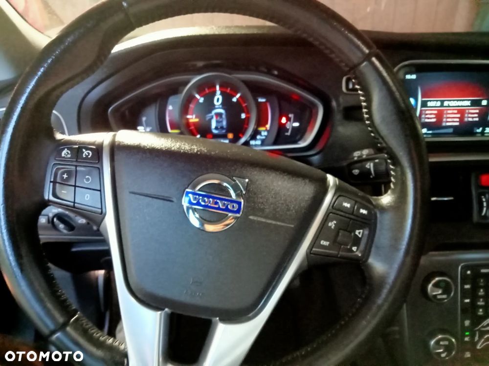 Volvo V40 D2 Summum - 6