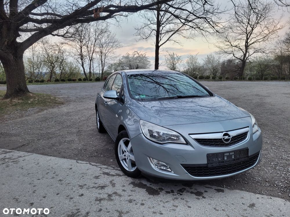 Opel Astra 1.6 Innovation - 16