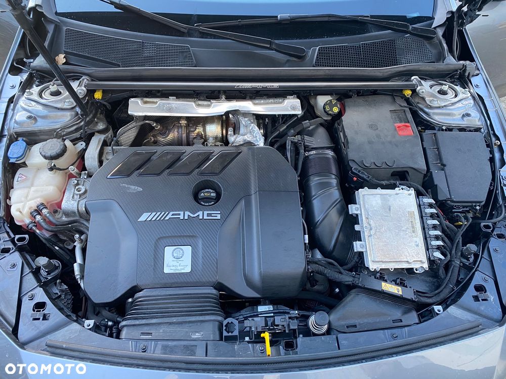 Mercedes-Benz CLA AMG 45 S 4-Matic+ 8G-DCT - 8