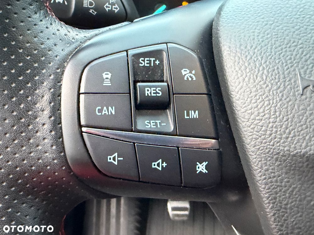 Ford Focus 1.0 EcoBoost ST-Line Red ASS - 33