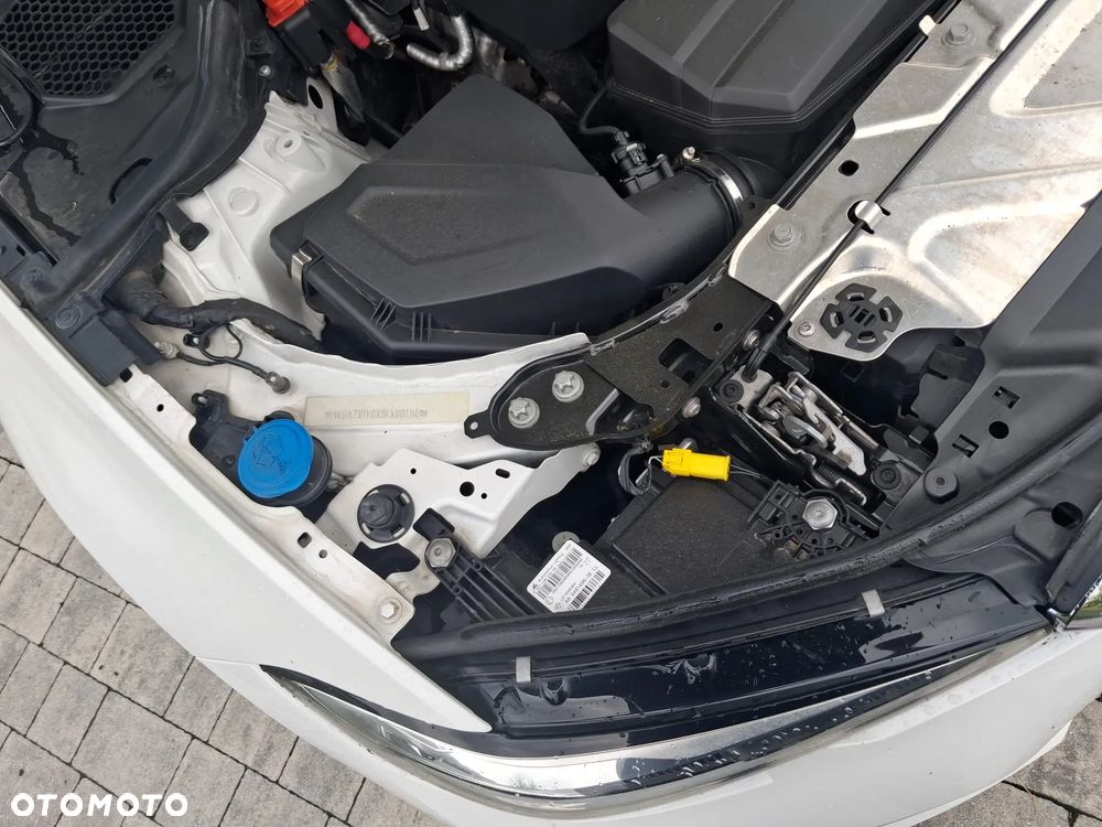 BMW Seria 3 318i Advantage - 15
