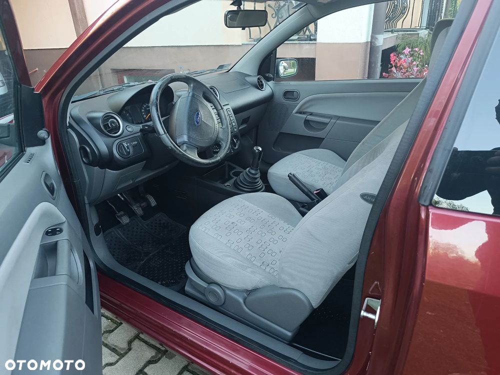 Ford Fiesta 1.3 - 10