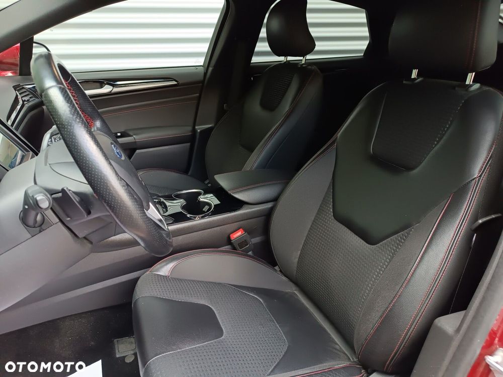 Ford Mondeo 1.5 EcoBoost ST-Line X - 27