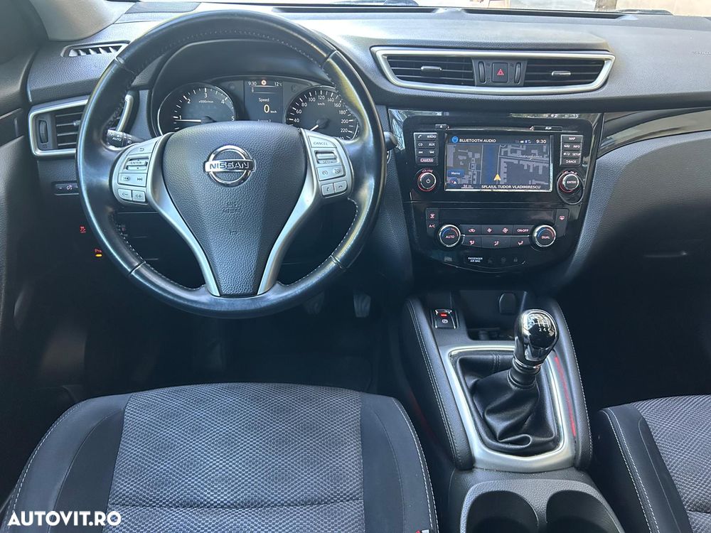 Nissan Qashqai 1.5 DCI TEKNA - 4