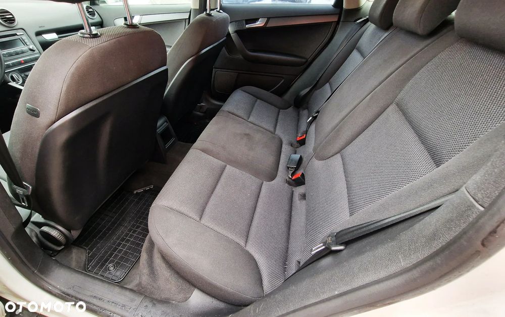 Audi A3 Sportback 2.0 TDI DPF Quattro Attraction - 12