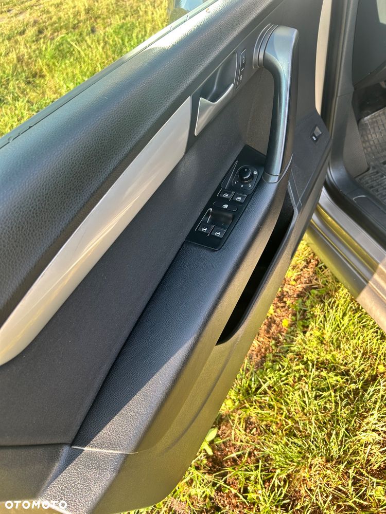Volkswagen Passat 1.6 TDI Trendline - 20