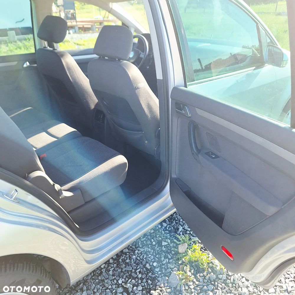 Volkswagen Touran 2.0 TDI Trendline - 8