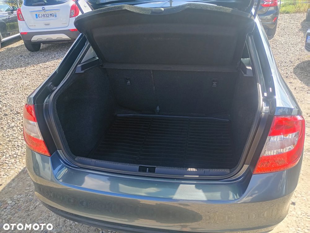 Skoda RAPID 1.2 TSI Ambition - 33