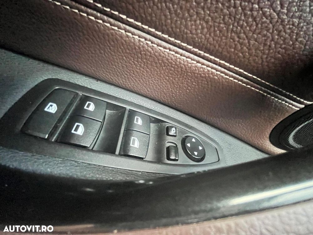 BMW X1 xDrive25i AT Advantage - 14