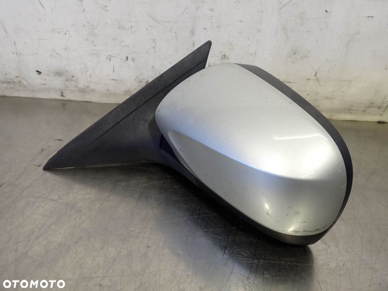 LUSTERKO LEWE ELEKTRYCZNE SUBARU IMPREZA 1.5 - 4