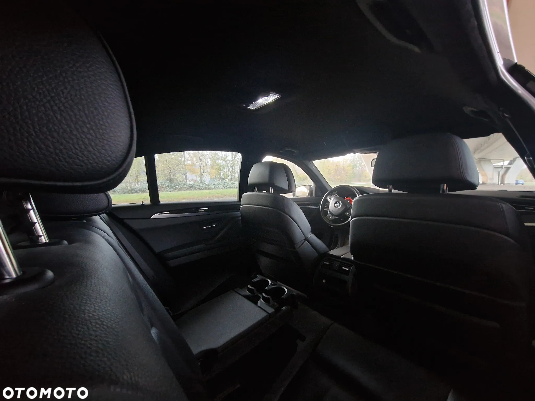BMW Seria 5 530d xDrive - 12
