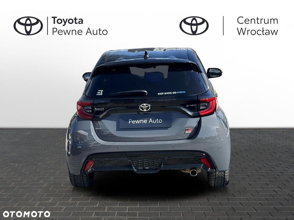 Toyota Yaris - 4