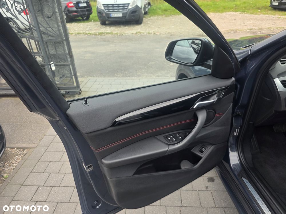 BMW X1 xDrive20d Sport Line - 11