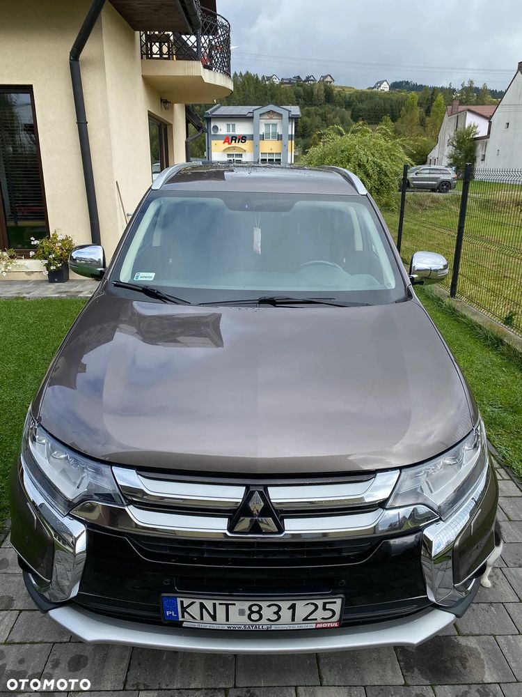 Mitsubishi Outlander 2.0 Intense + Navi 4WD CVT - 10
