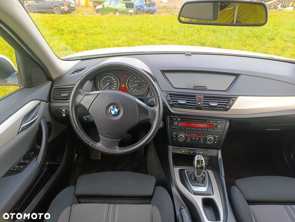 BMW X1 sDrive20i - 9