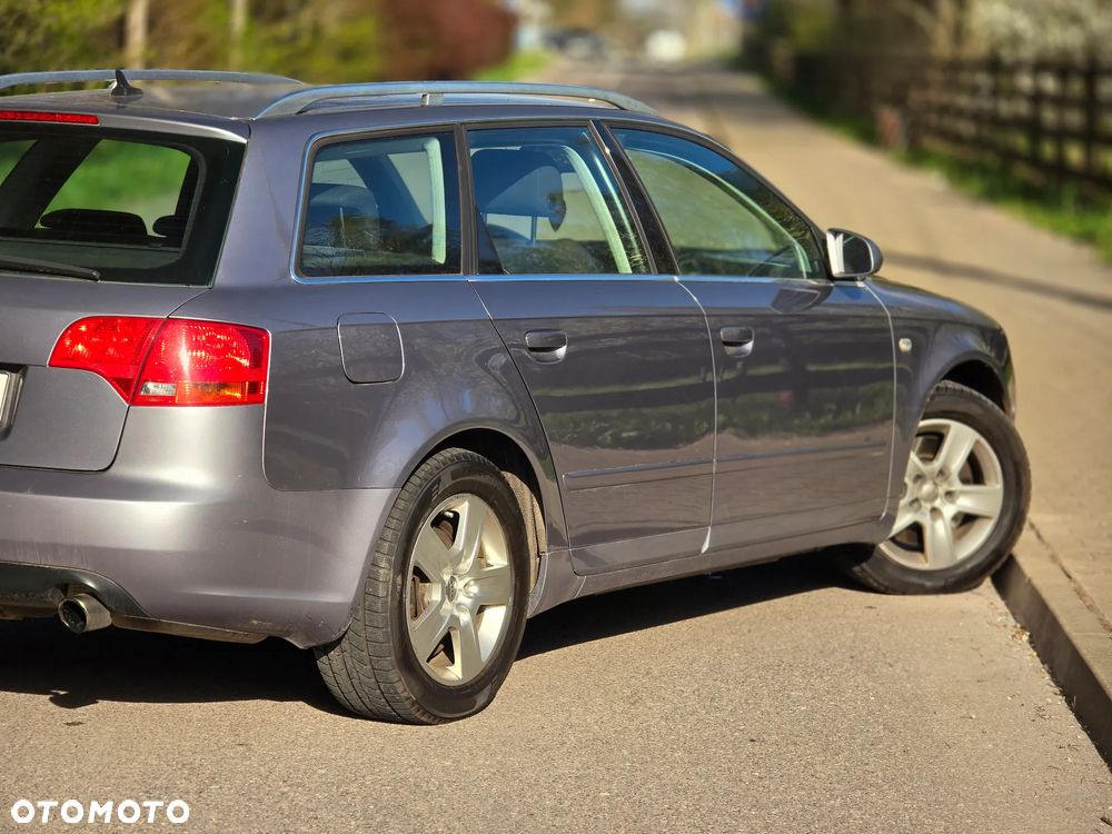 Audi A4 Avant 2.0 T FSI - 36