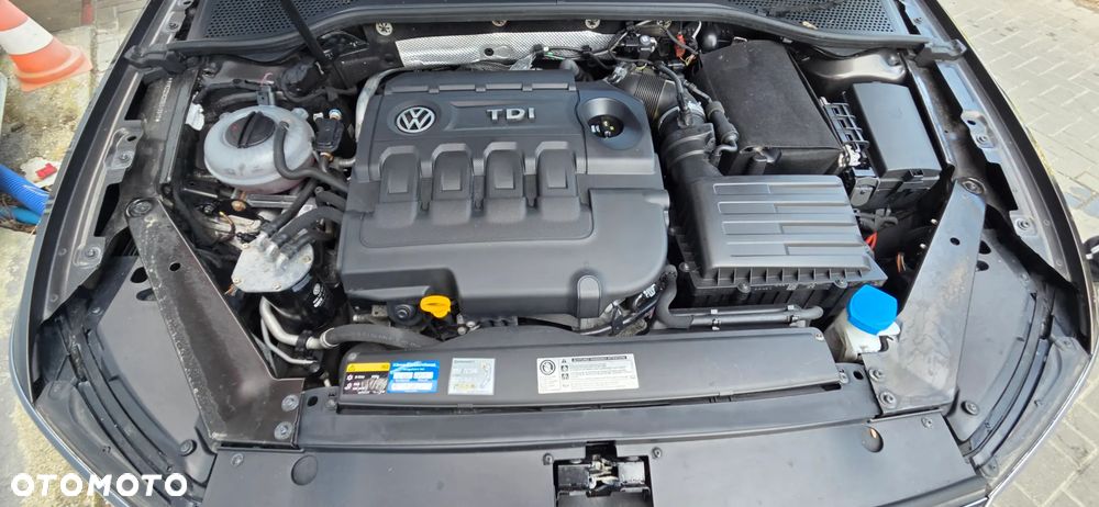 Volkswagen Passat Variant 2.0 TDI BMT Highline - 40