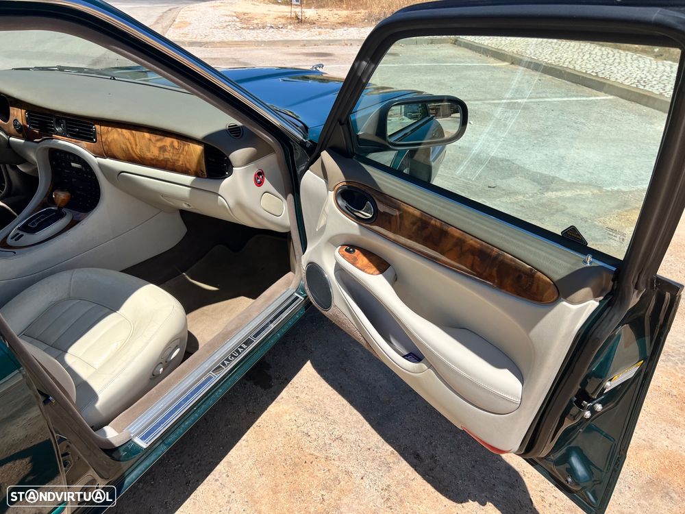 Jaguar XJ XJ8 3.2 Executive - 13