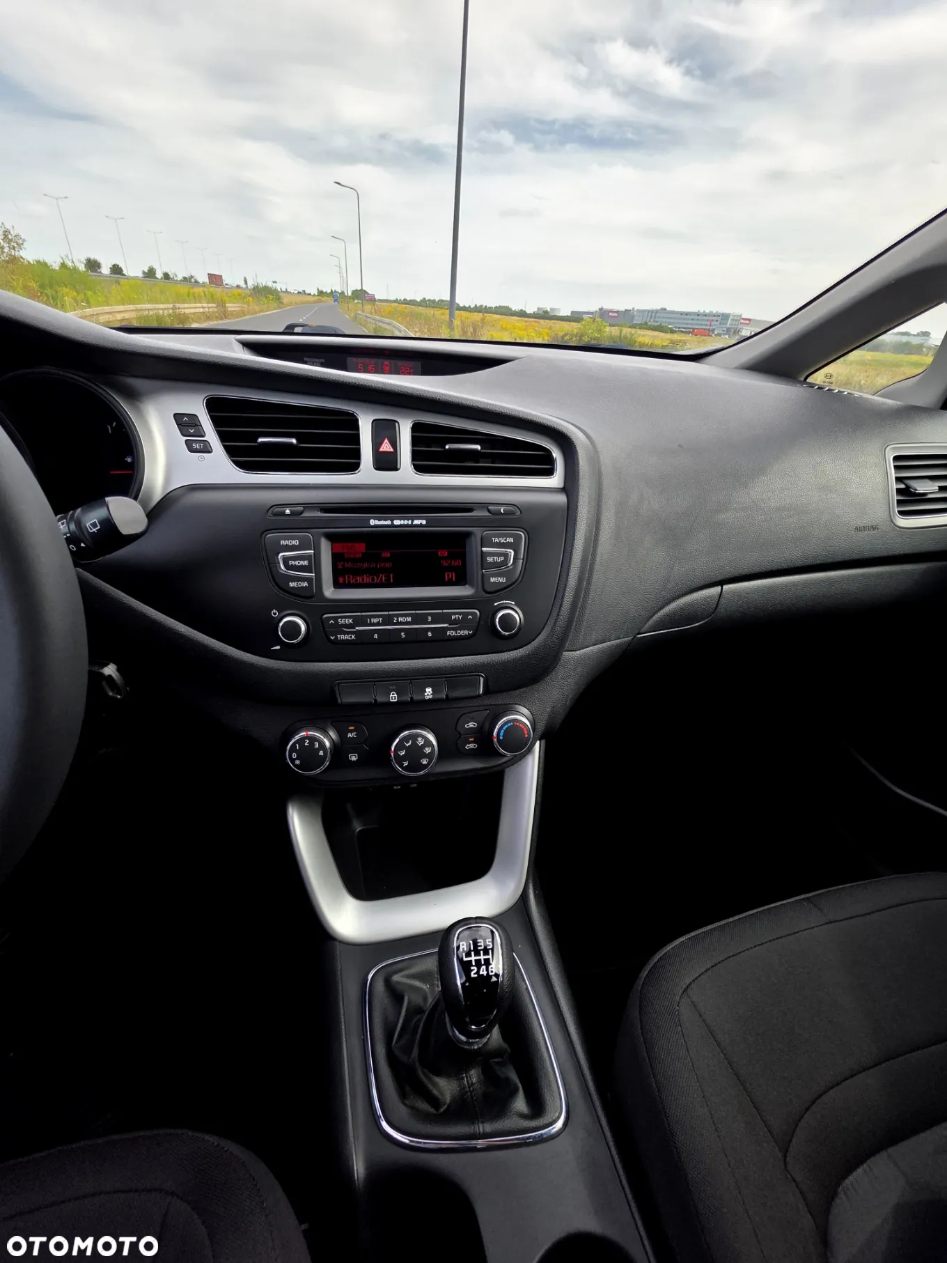 Kia Ceed 1.4 CVVT Attract - 23