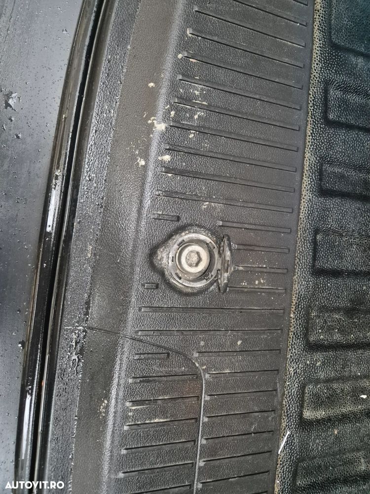 Ford Transit Courier - 16