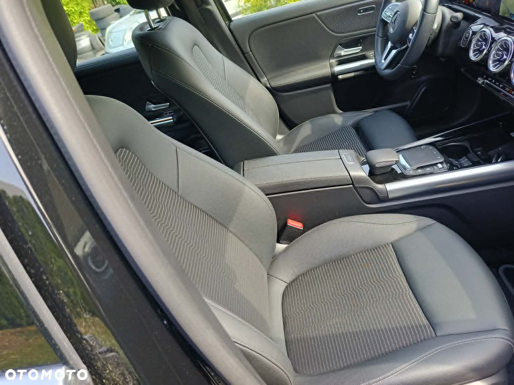 Mercedes-Benz EQA 300 4Matic Edition 1 - 26