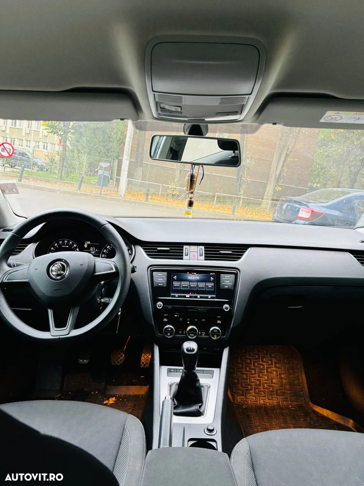 Skoda Octavia 1.6 TDI Style - 8