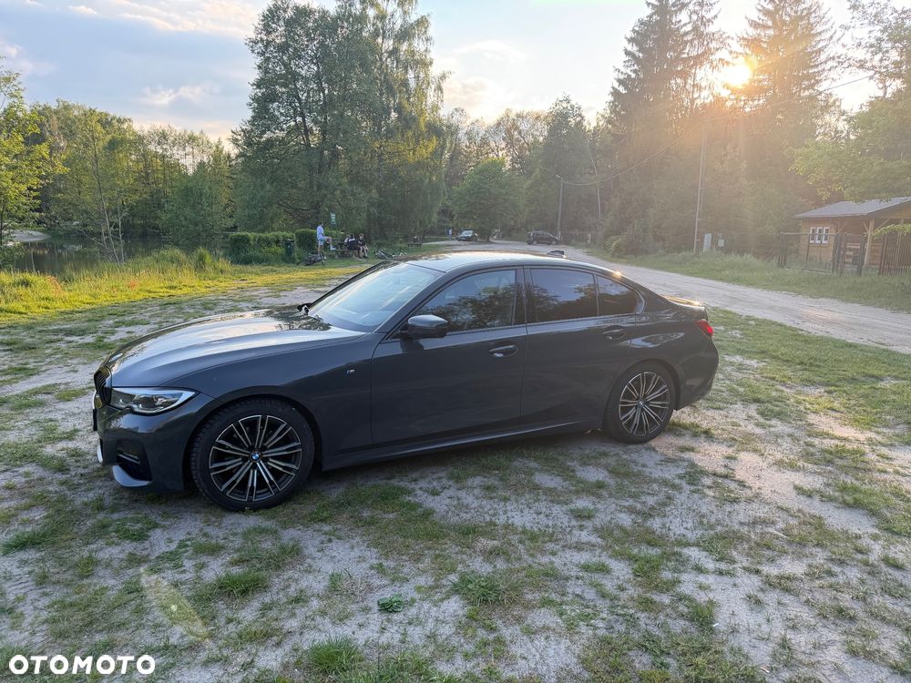 BMW Seria 3 320d xDrive M Sport Shadow - 4