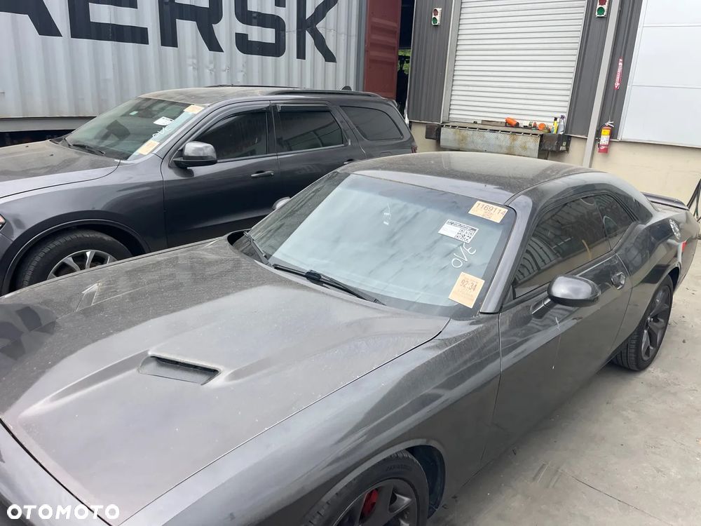 Dodge Challenger - 17