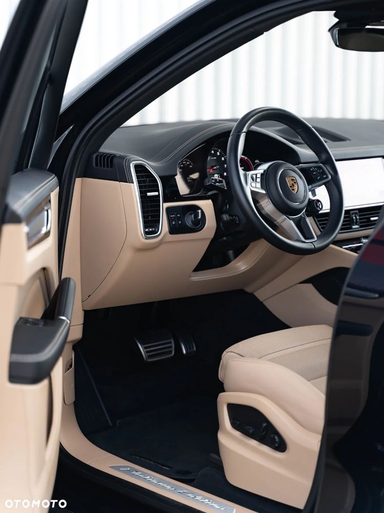 Porsche Cayenne Coupe S Platinum Edition - 13