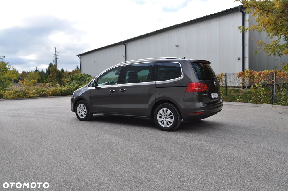 Volkswagen Sharan 2.0 TDI Highline DSG - 9