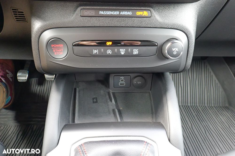 Ford Focus - 28