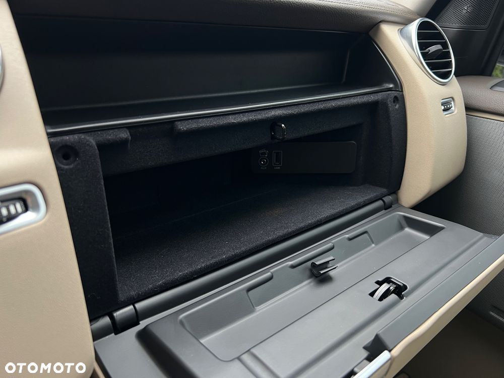 Land Rover Discovery IV 3.0 V6 SC HSE - 25