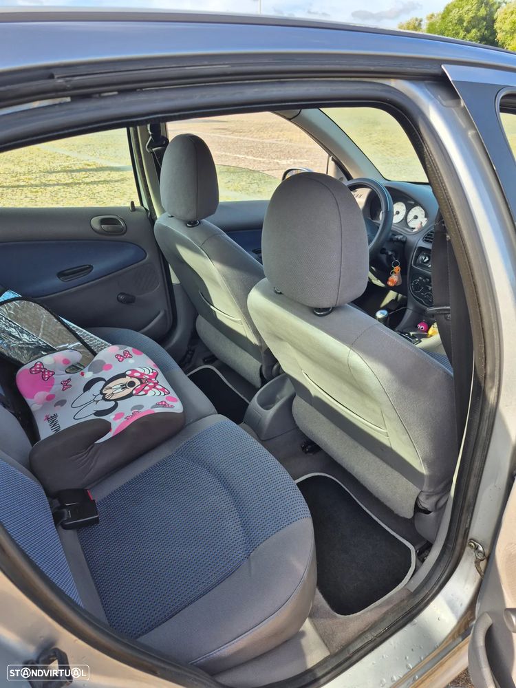 Peugeot 206 1.1 XR - 8