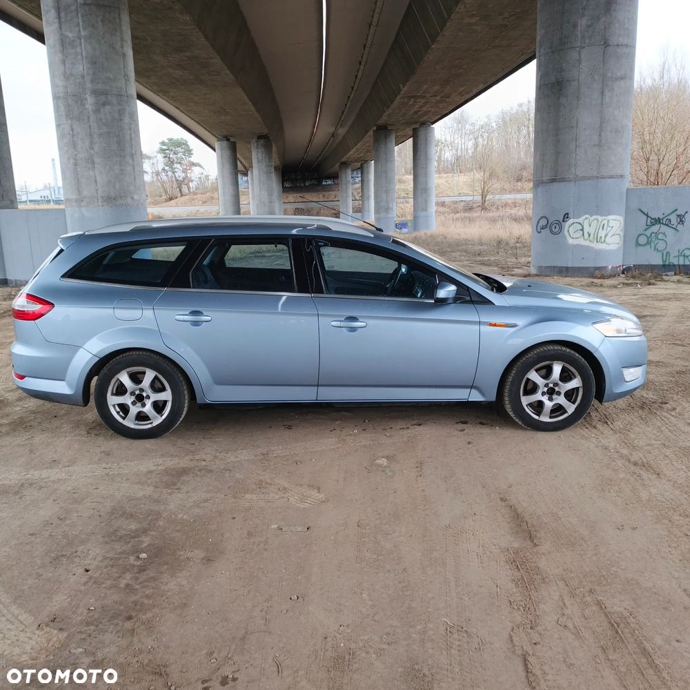 Ford Mondeo 2.0 Titanium - 2