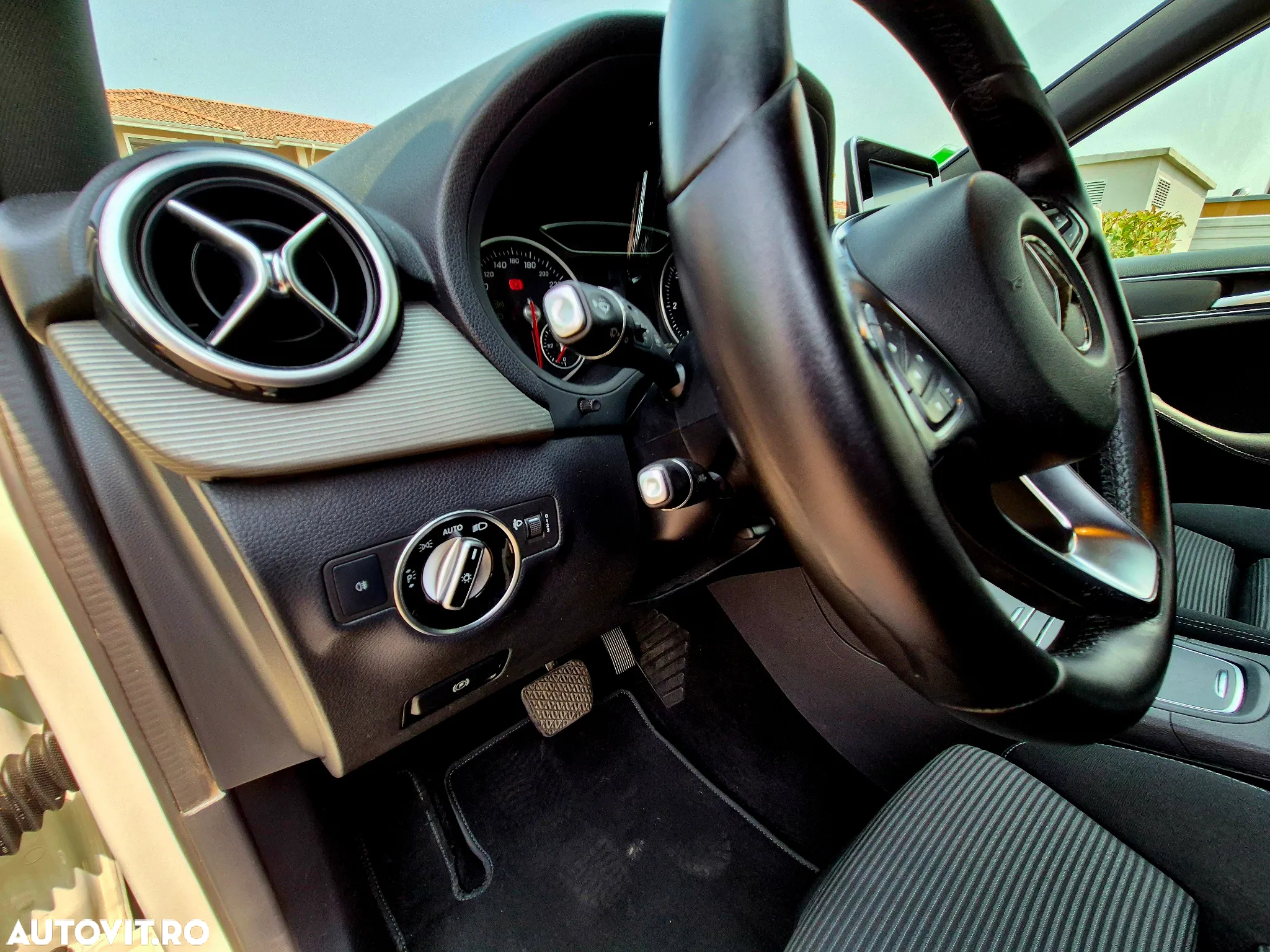 Mercedes-Benz B 180 (CDI) d 7G-DCT AMG Line - 16