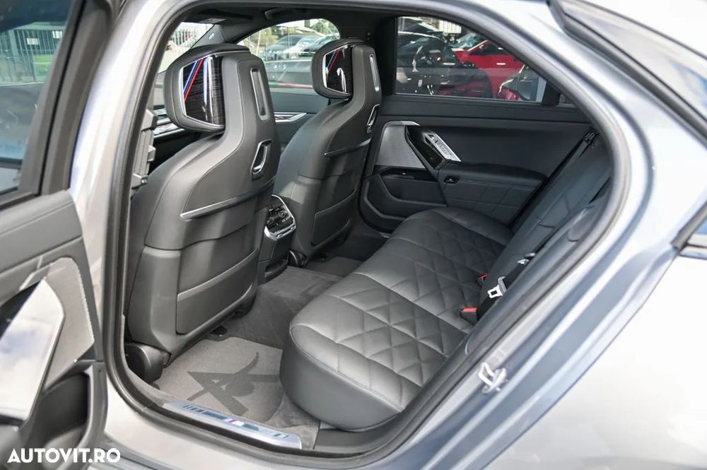 BMW Seria 7 740d xDrive - 24