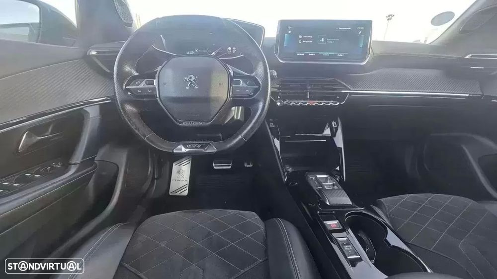 Peugeot e-2008 GT Pack - 21