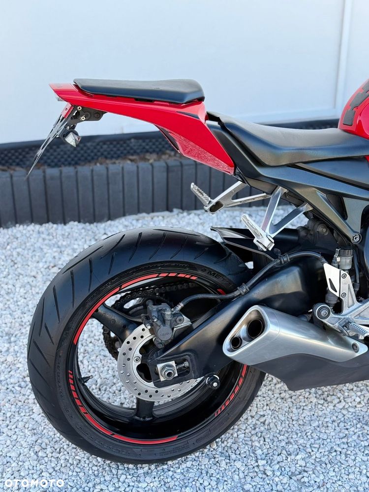 Honda CBR - 6