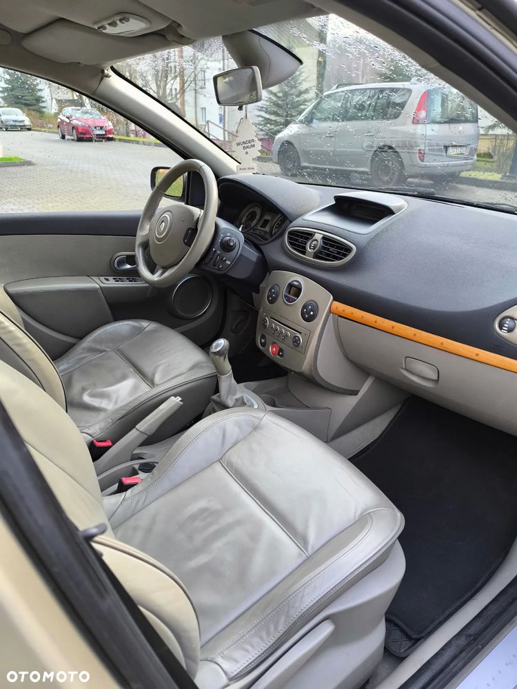 Renault Clio - 5